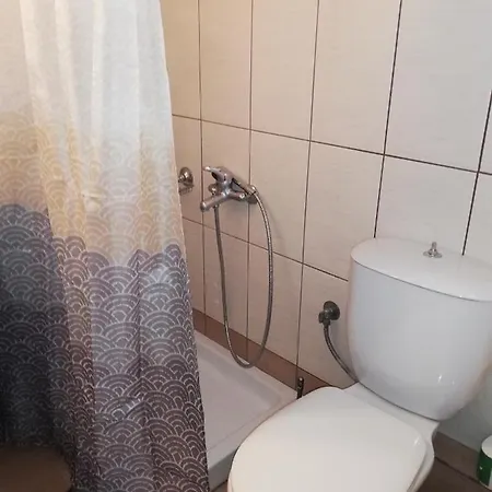 πολυτελές στούντιο στο κέντρο της λαρισας Διαμέρισμα *